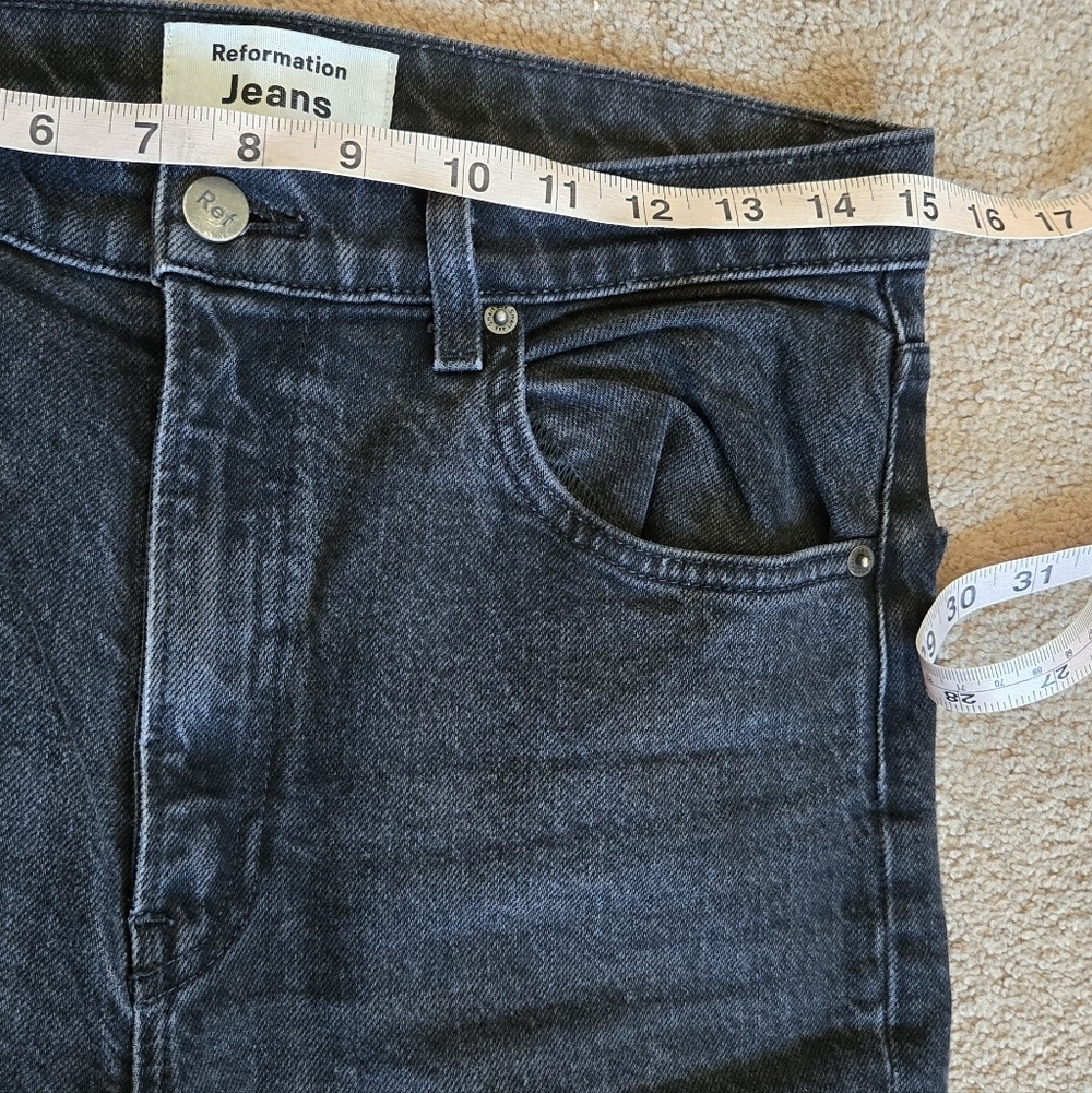 Reformation Liza High Straight Cropped Jeans Size 29 Faded Black Wash - Picture 7 of 10